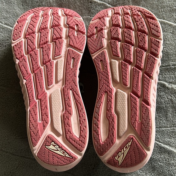 Women’s Altra Torin 7 in new condition, blue/pink size 7 - Picture 4 of 4